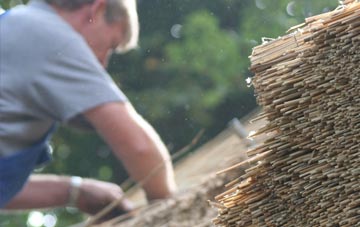 professional Matlock Bridge thatchers